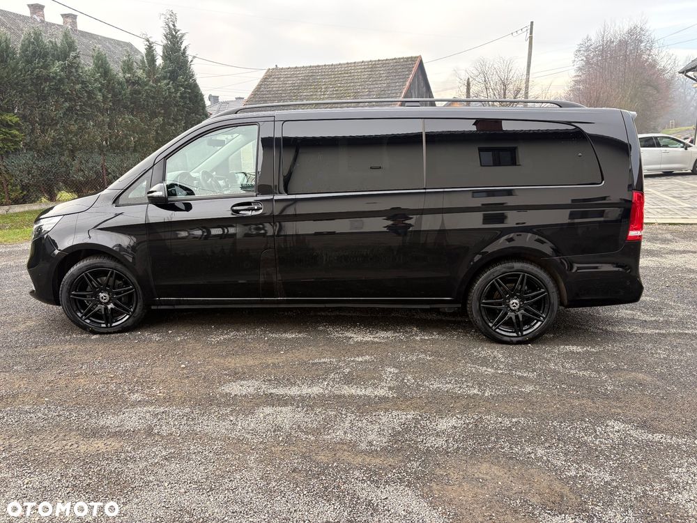 Mercedes-Benz Klasa V 300 d extralang 4Matic 9G-TRONIC Edition Edition 2023 - 19