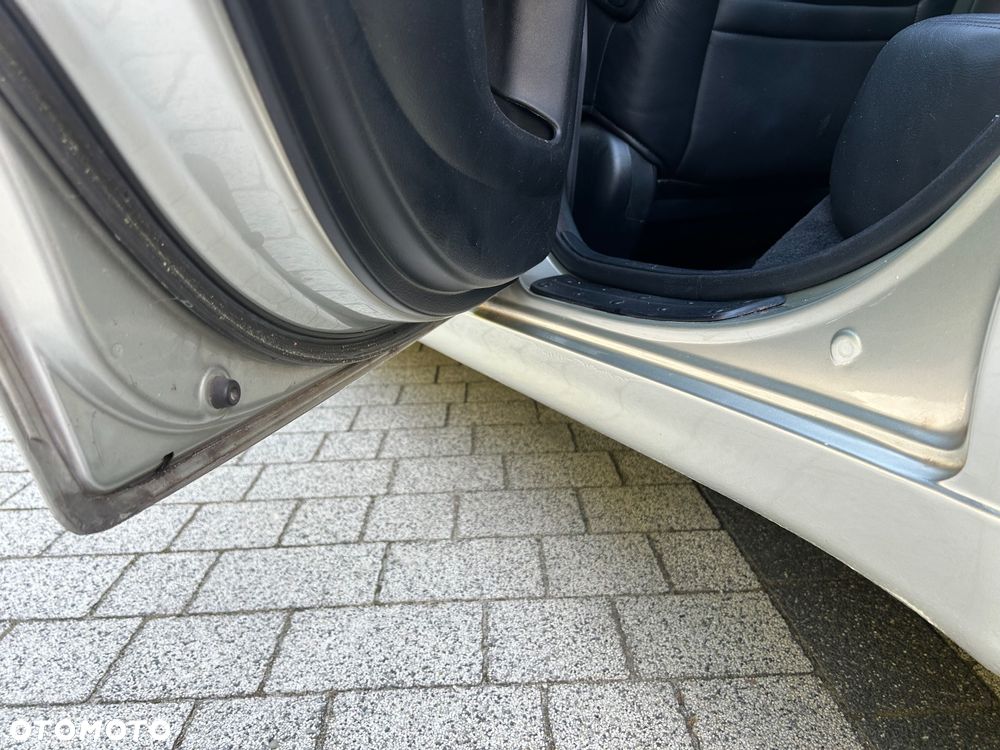 Lexus IS 200 Elegance - 15