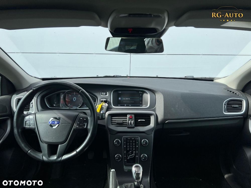 Volvo V40 - 17