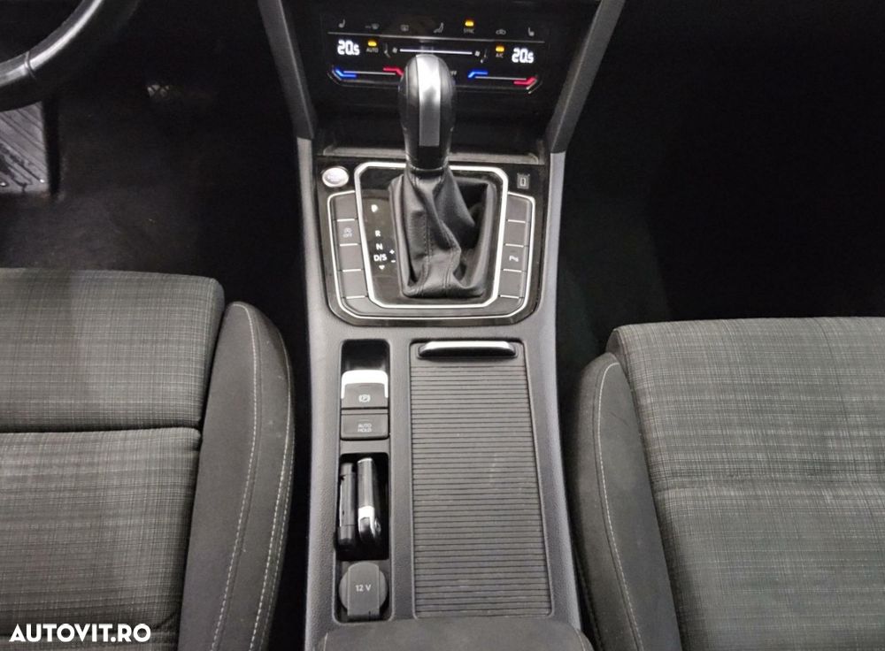 Volkswagen Passat 2.0 TDI SCR DSG Business - 7