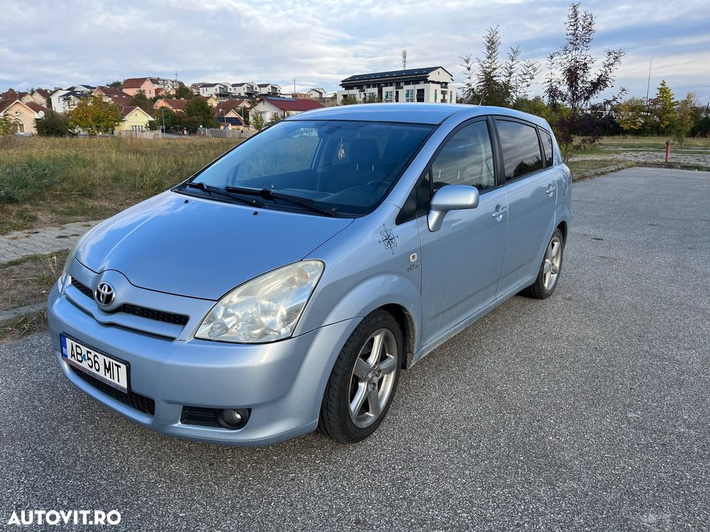Toyota Corolla Verso 2006 photo 2