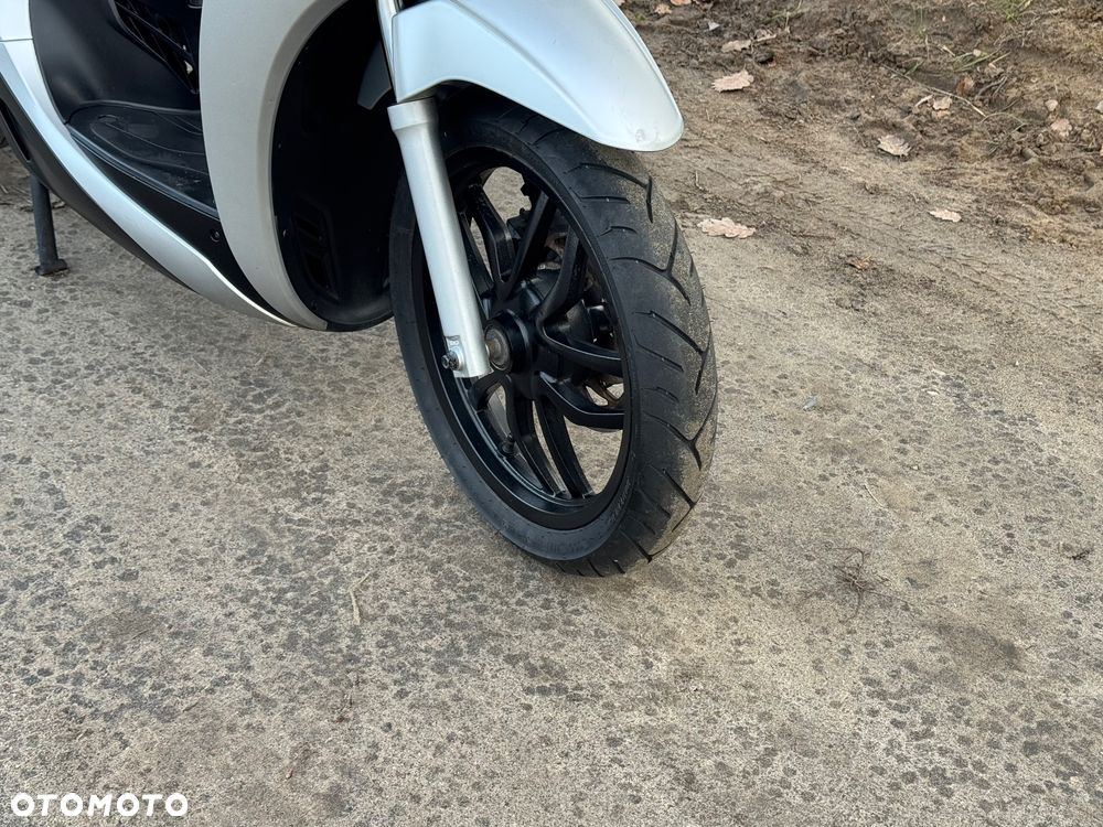 Kymco People - 22