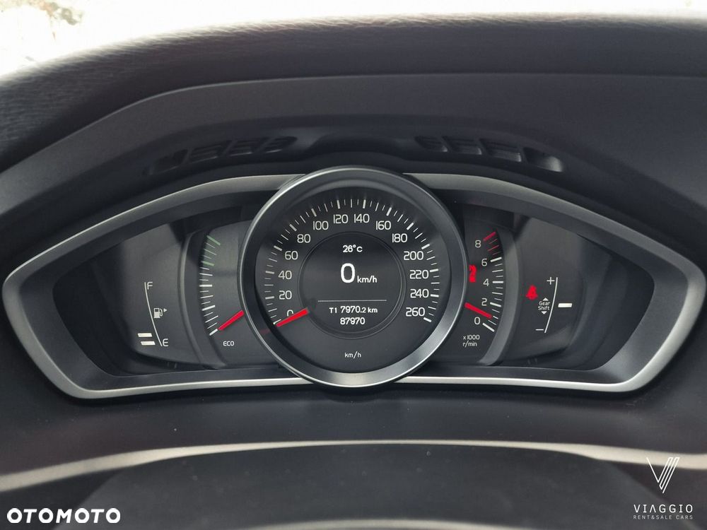 Volvo V40 T2 Momentum - 12