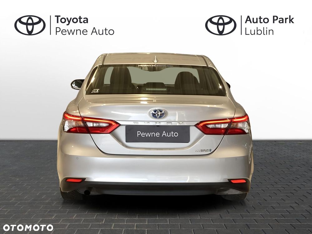Toyota Camry 2.5 Hybrid Comfort CVT - 4