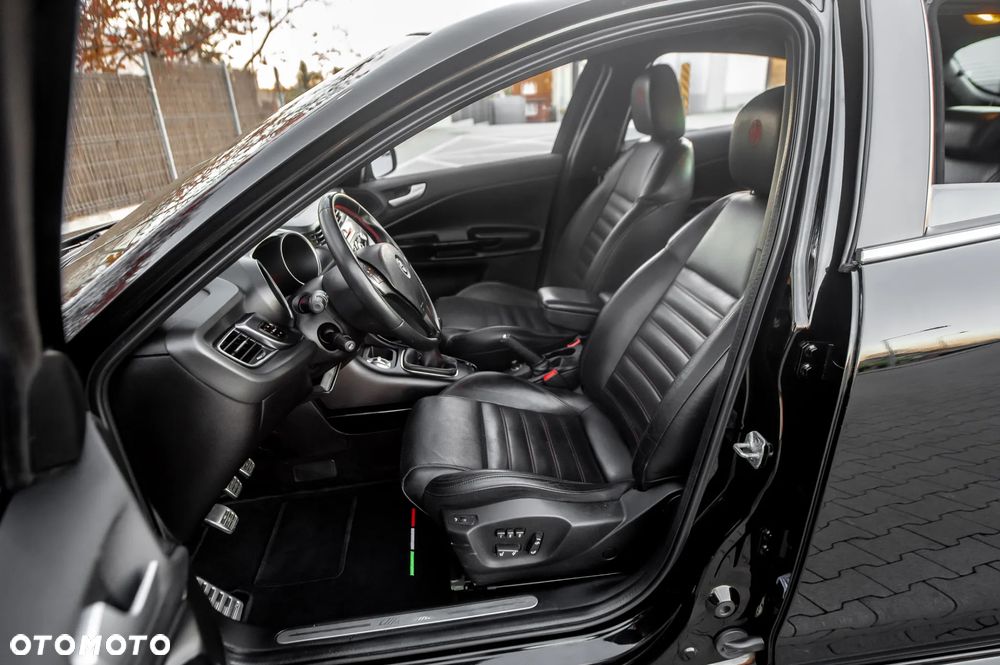 Alfa Romeo Giulietta 1750 TBi Quadrifoglio Verde - 16