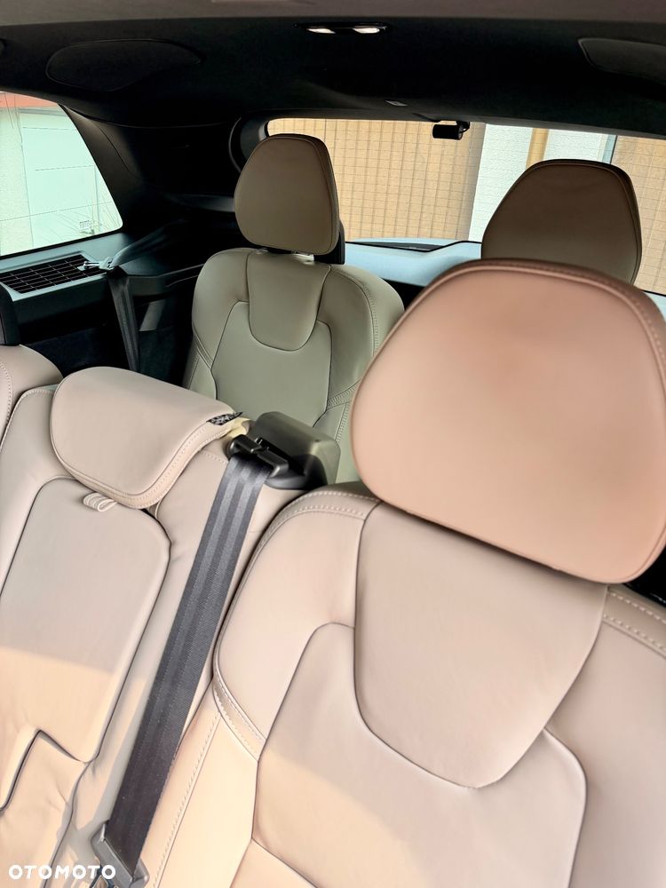 Volvo XC 90 - 20
