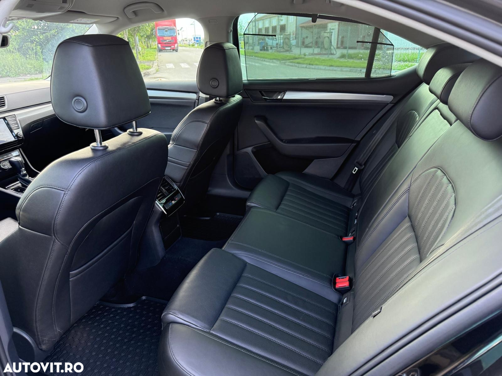 Skoda Superb 2.0 TDI DSG 4X4 Style - 13