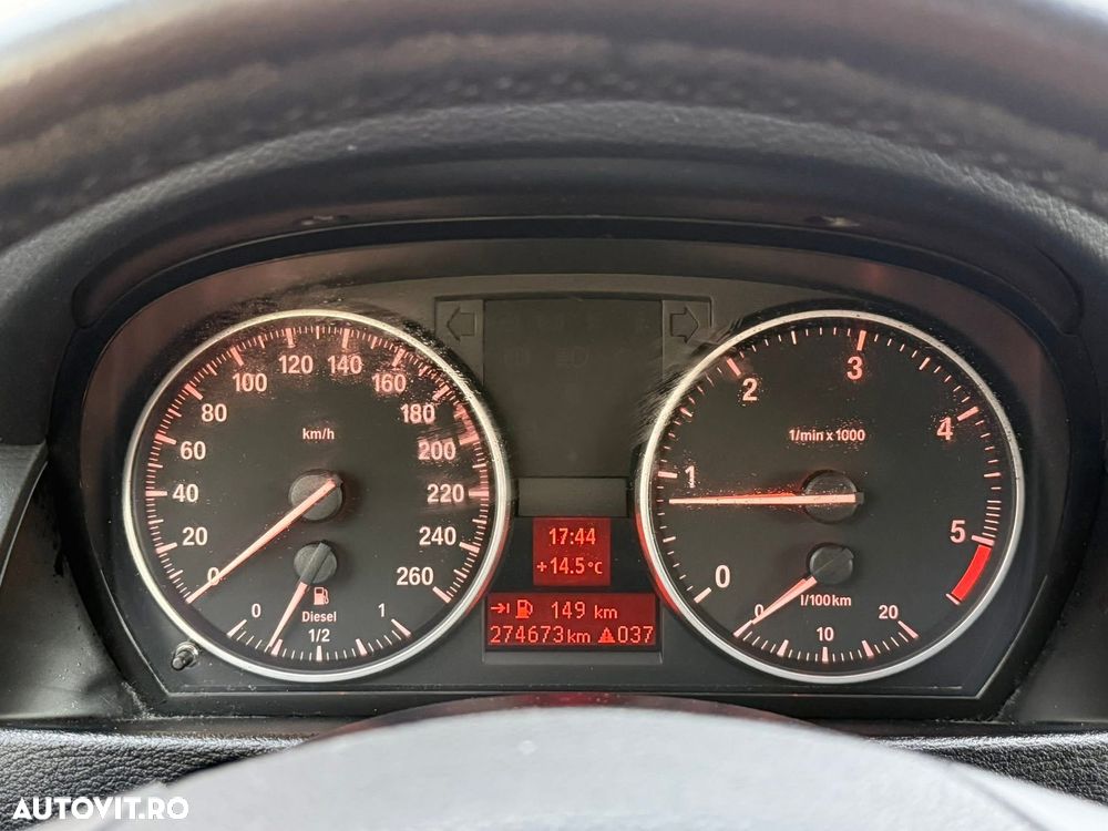 BMW X1 xDrive20d - 14