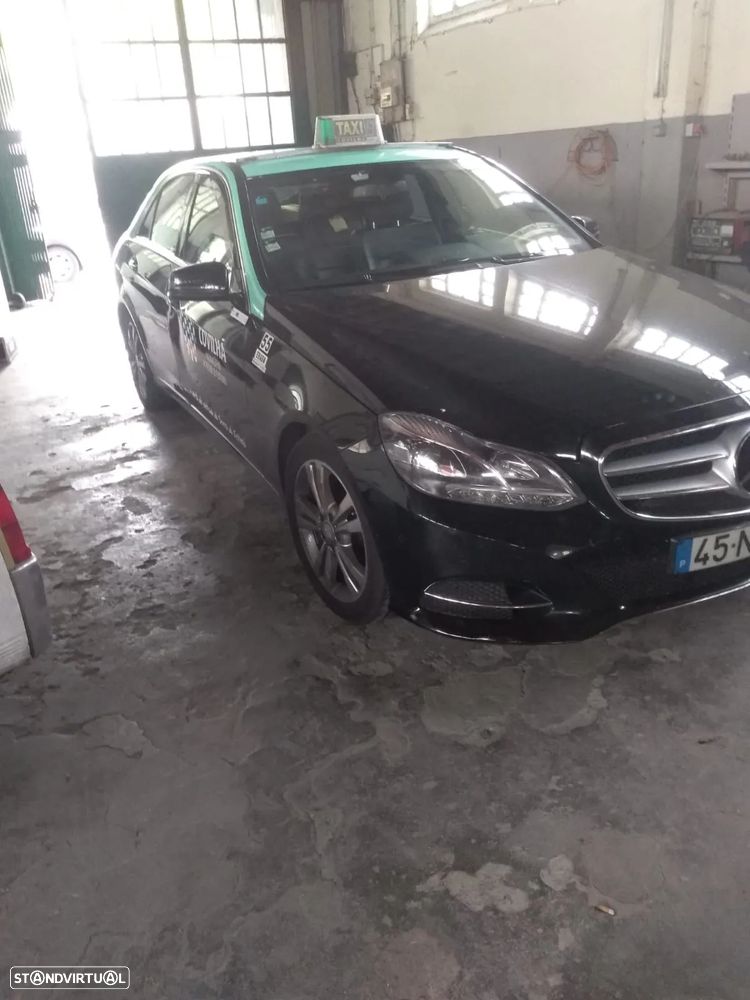 Mercedes-Benz 220 - 8