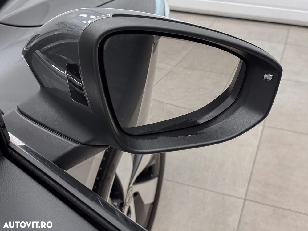 Volkswagen Passat 1.5 eTSI DSG MHEV Business - 17
