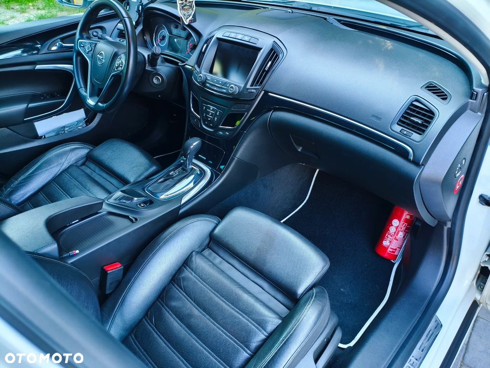 Opel Insignia - 16