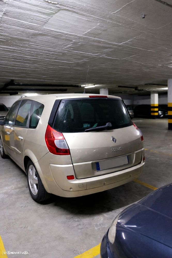 Renault Grand Scénic - 2