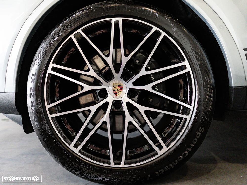 Porsche Cayenne Coupé E-Hybrid - 11