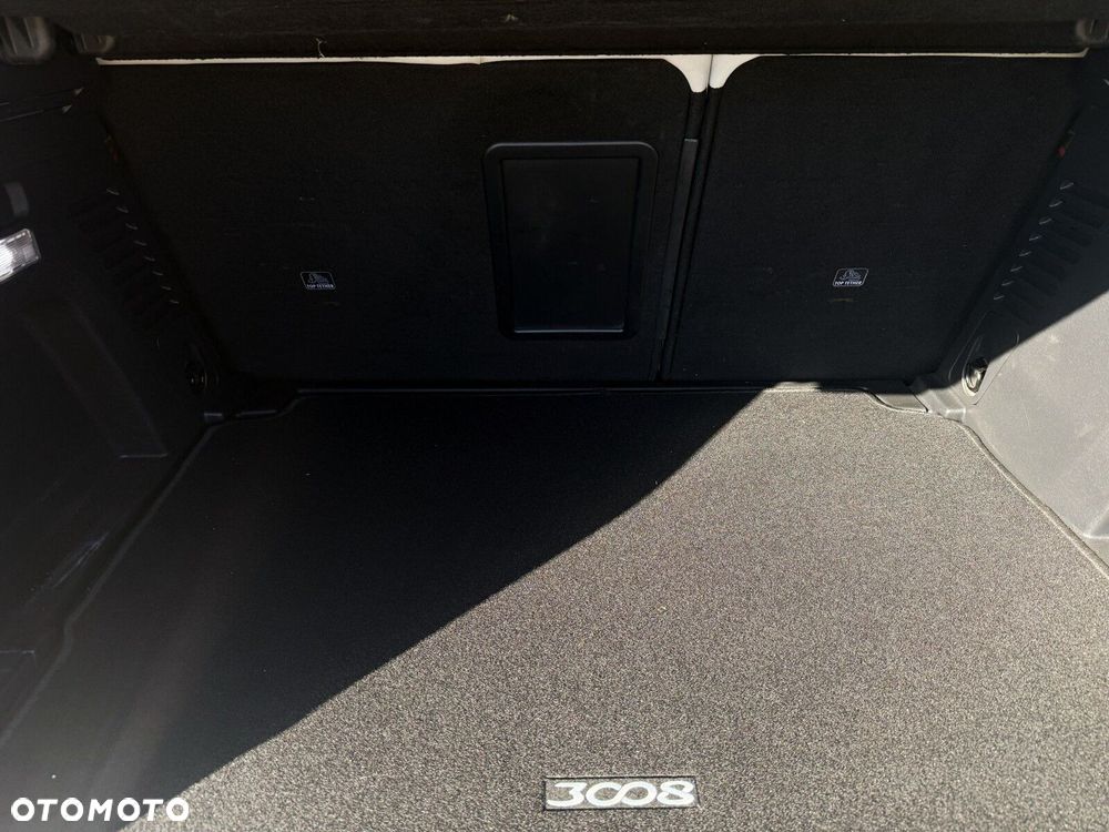 Peugeot 3008 1.2 PureTech Allure S&S EAT8 - 10