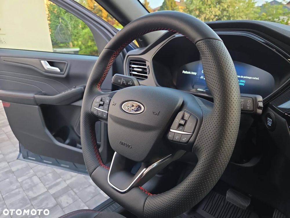 Ford Kuga - 26