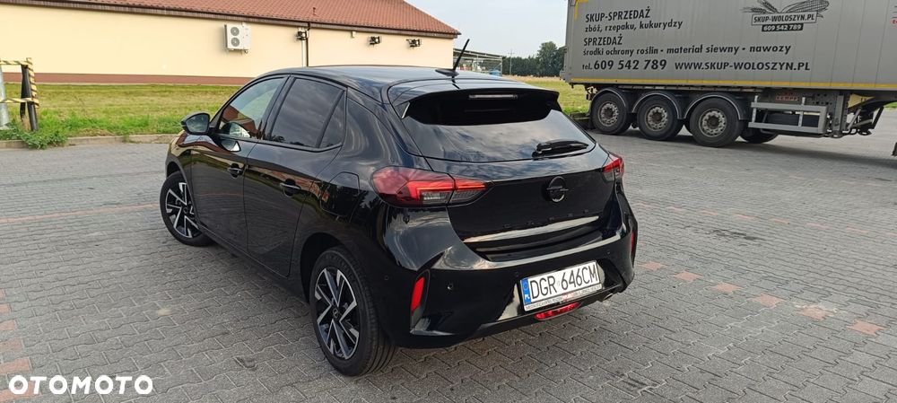 Opel Corsa 1.2 GS S&S - 3
