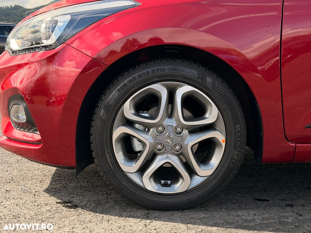 Hyundai i20 - 23