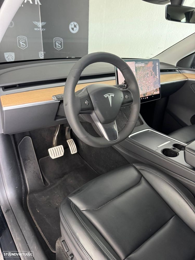 Tesla Model Y Performance Dual Motor AWD - 13
