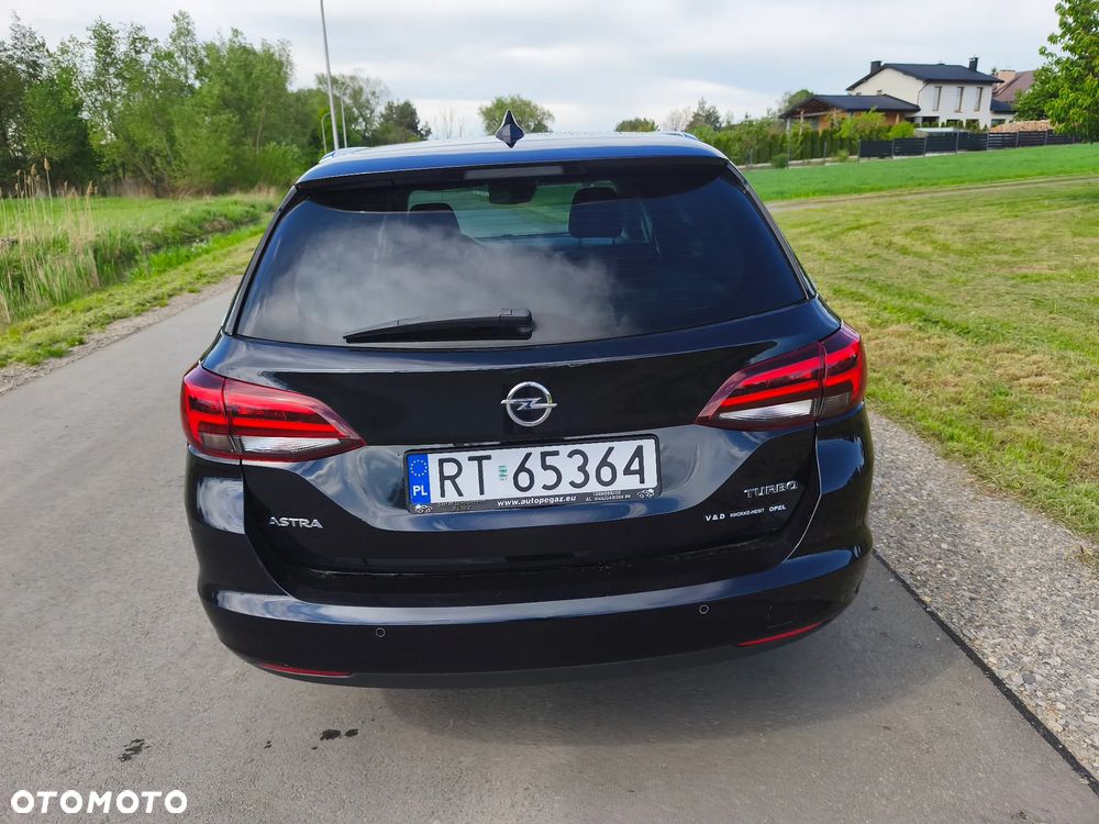 Opel Astra 1.4 T Enjoy - 8