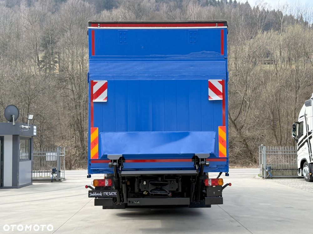 MAN TGS 26.320 6x2 // Oś skrętna i podnoszona // Zabudowa 8.30 // Specjalny //Burty // Winda // - 22