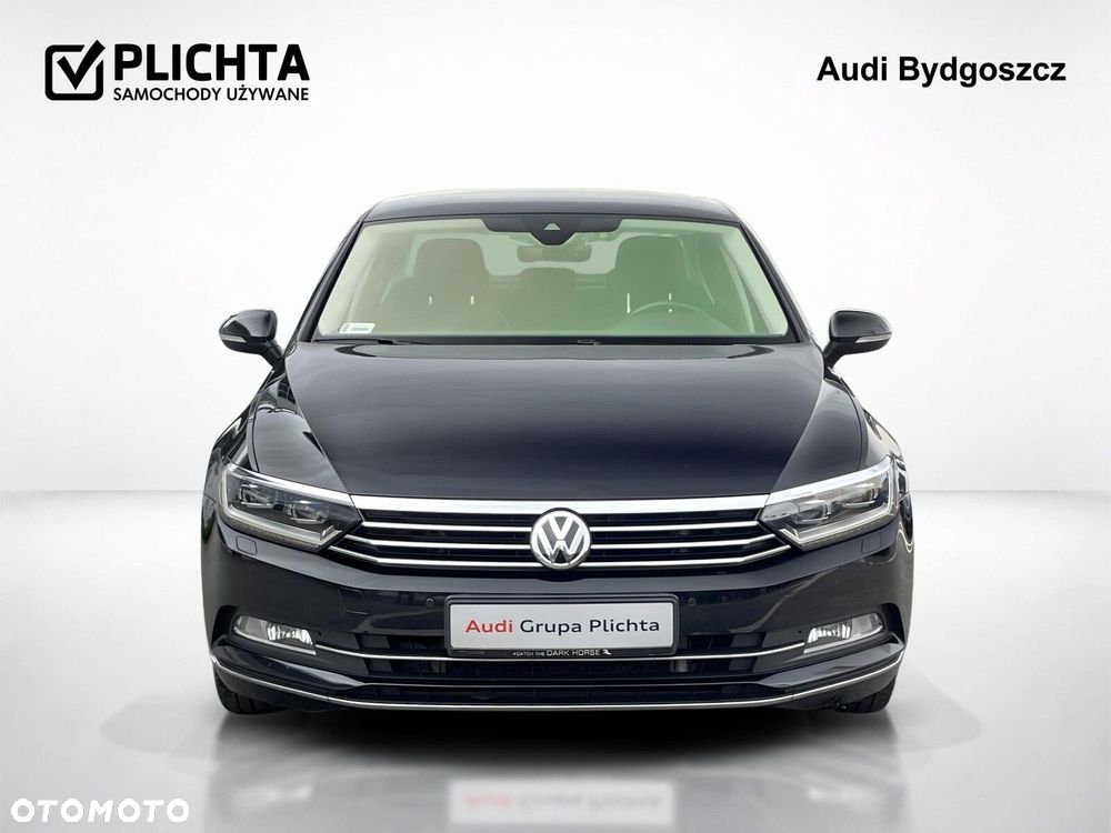 Volkswagen Passat - 9