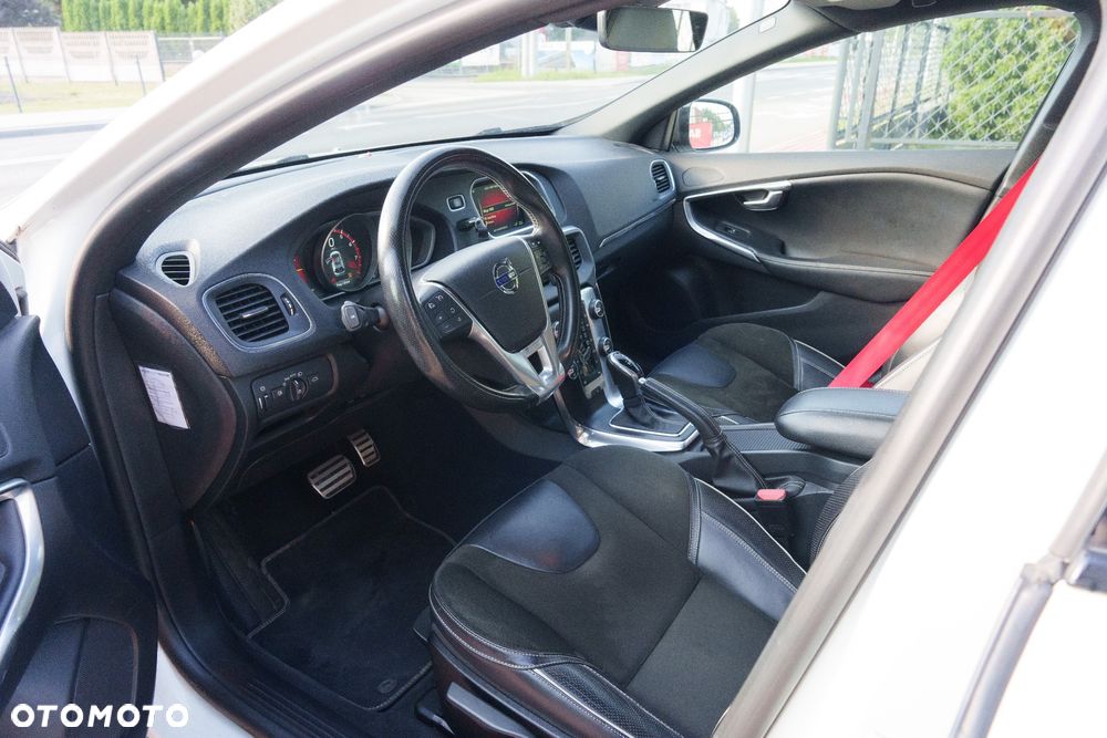Volvo V40 T5 Geartronic RDesign - 8