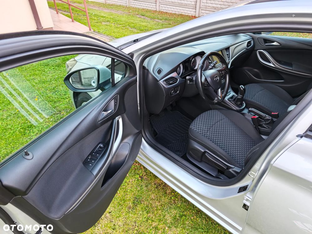 Opel Astra - 11