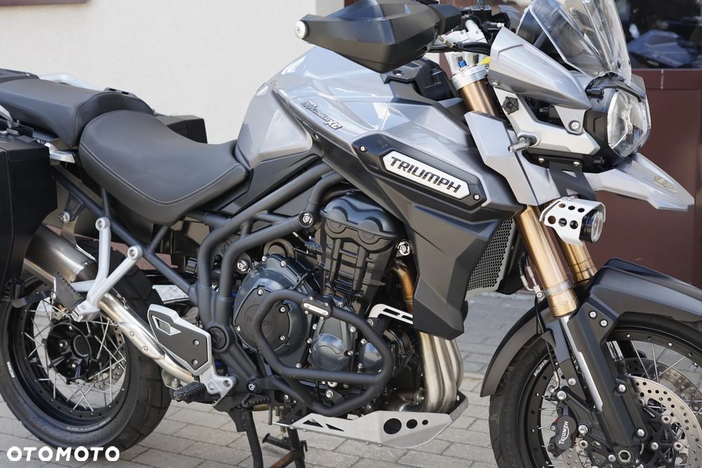 Triumph Tiger - 12