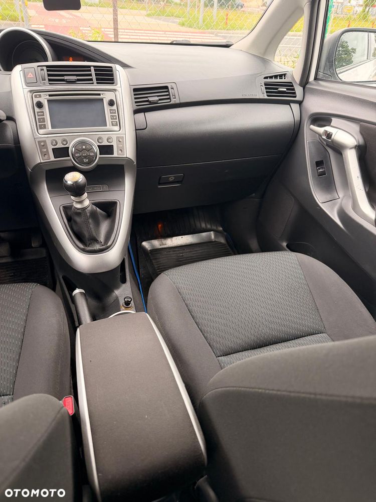 Toyota Verso - 7