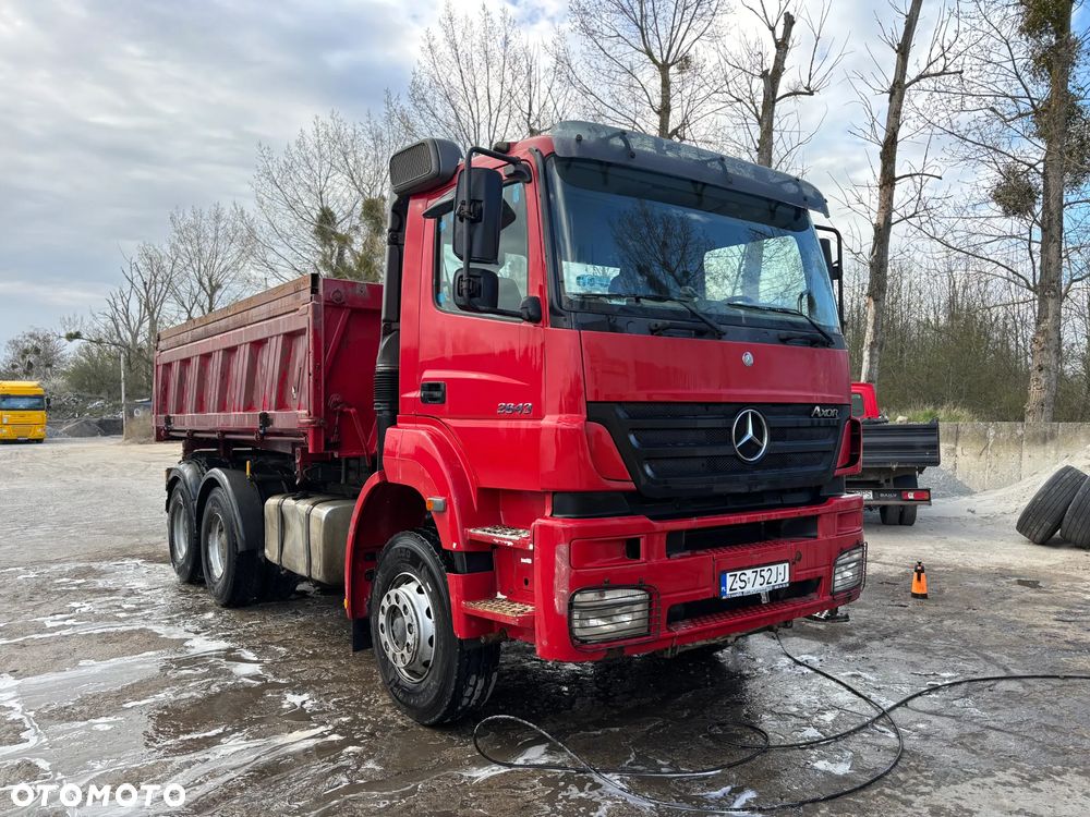 Mercedes-Benz AXOR - 2