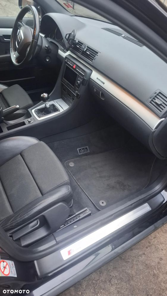 Audi A4 Avant 2.0 TDI Quattro - 12