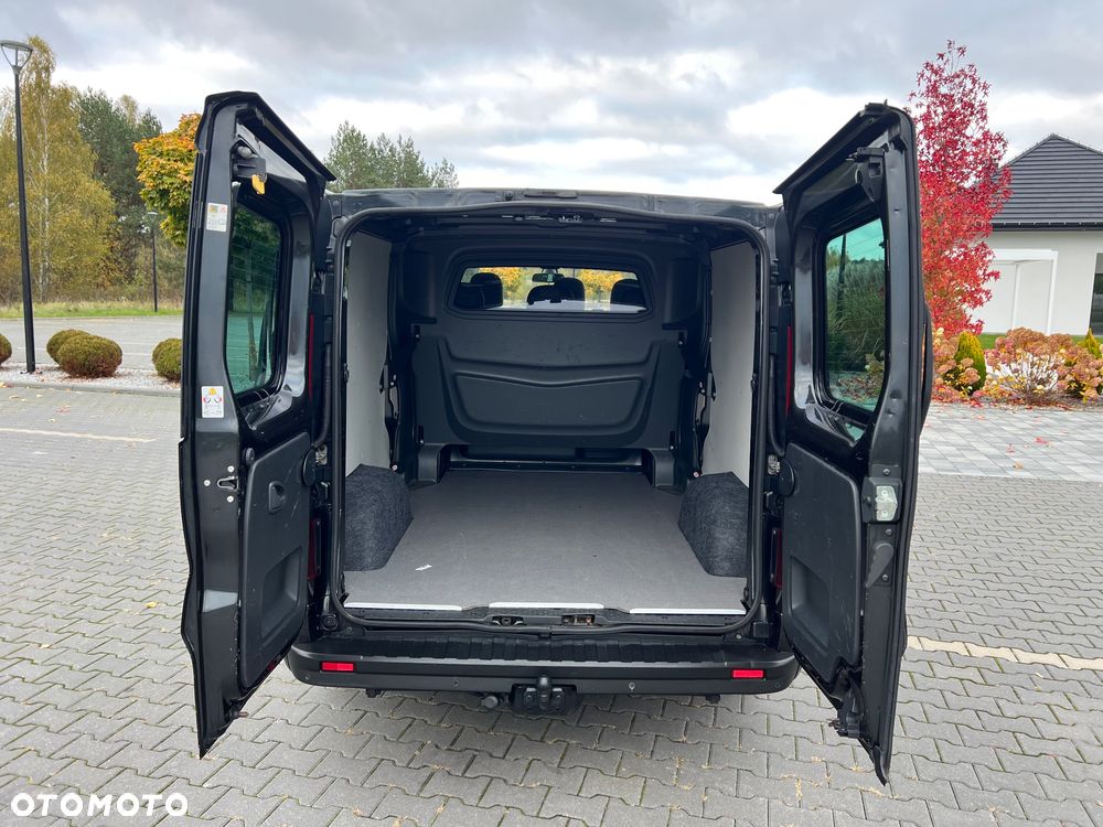 Opel Vivaro - 25