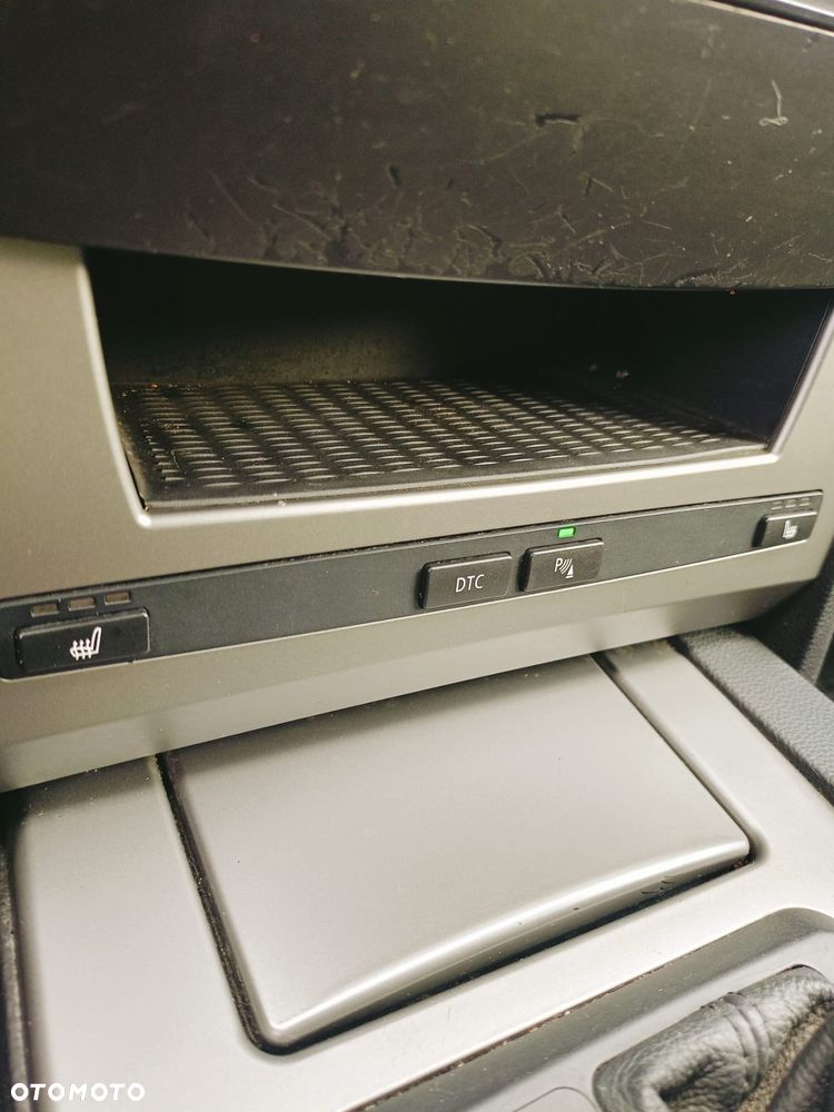 BMW Seria 5 523i - 17