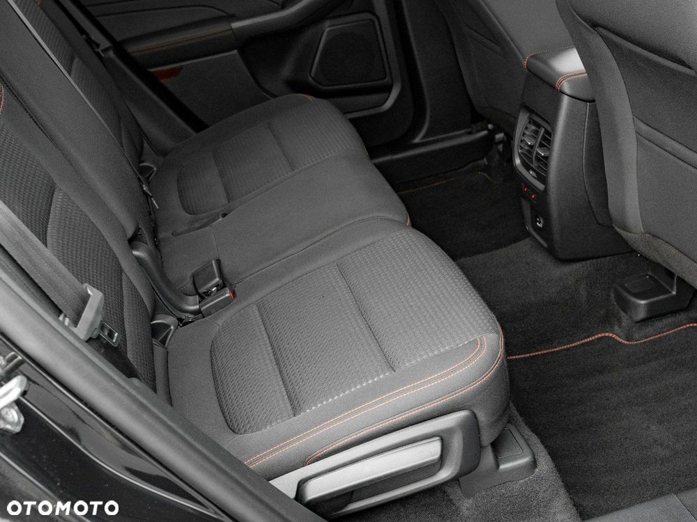 Ford Kuga 1.5 EcoBoost FWD ST-Line - 29