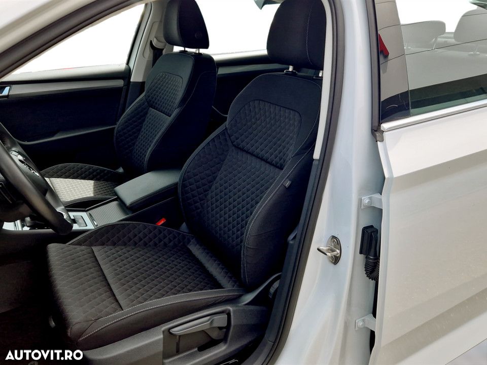 Skoda Superb 2.0 TDI DSG Ambition - 12