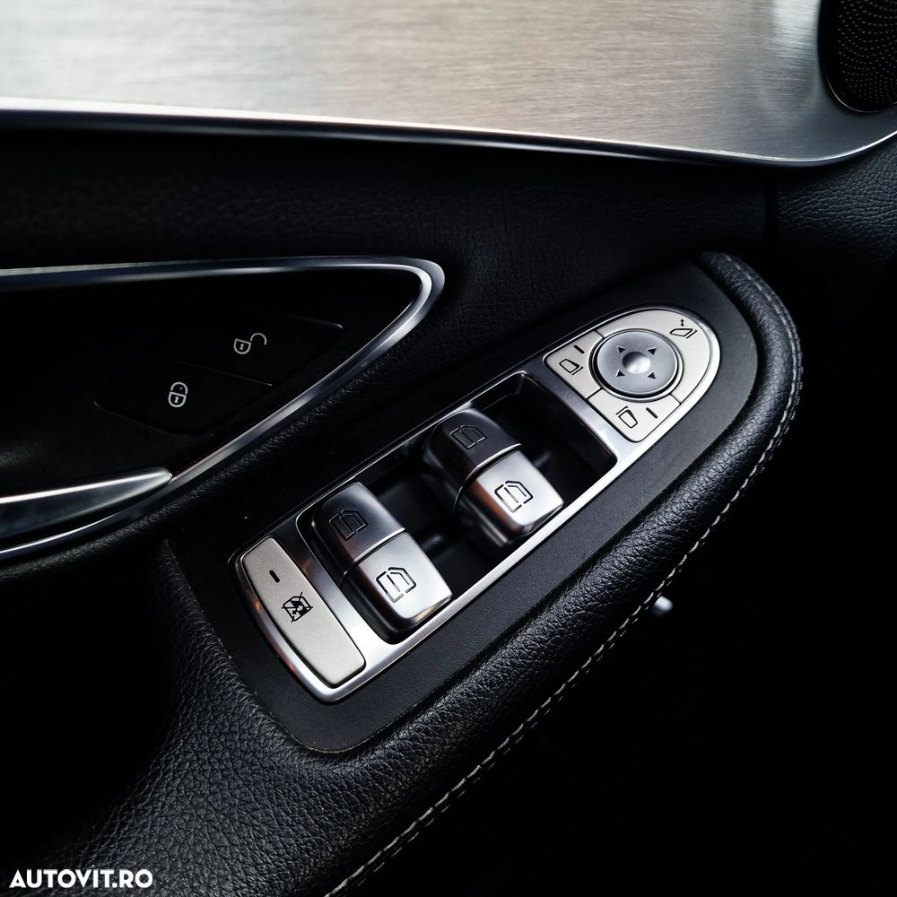 Mercedes-Benz C - 19
