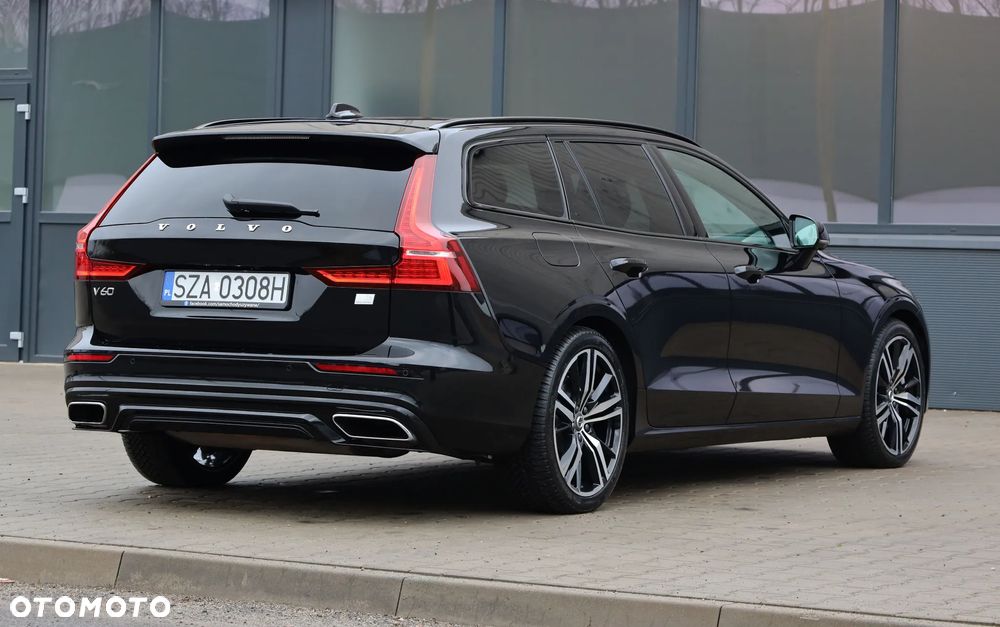 Volvo V60 T6 AWD Recharge Geartronic RDesign - 37