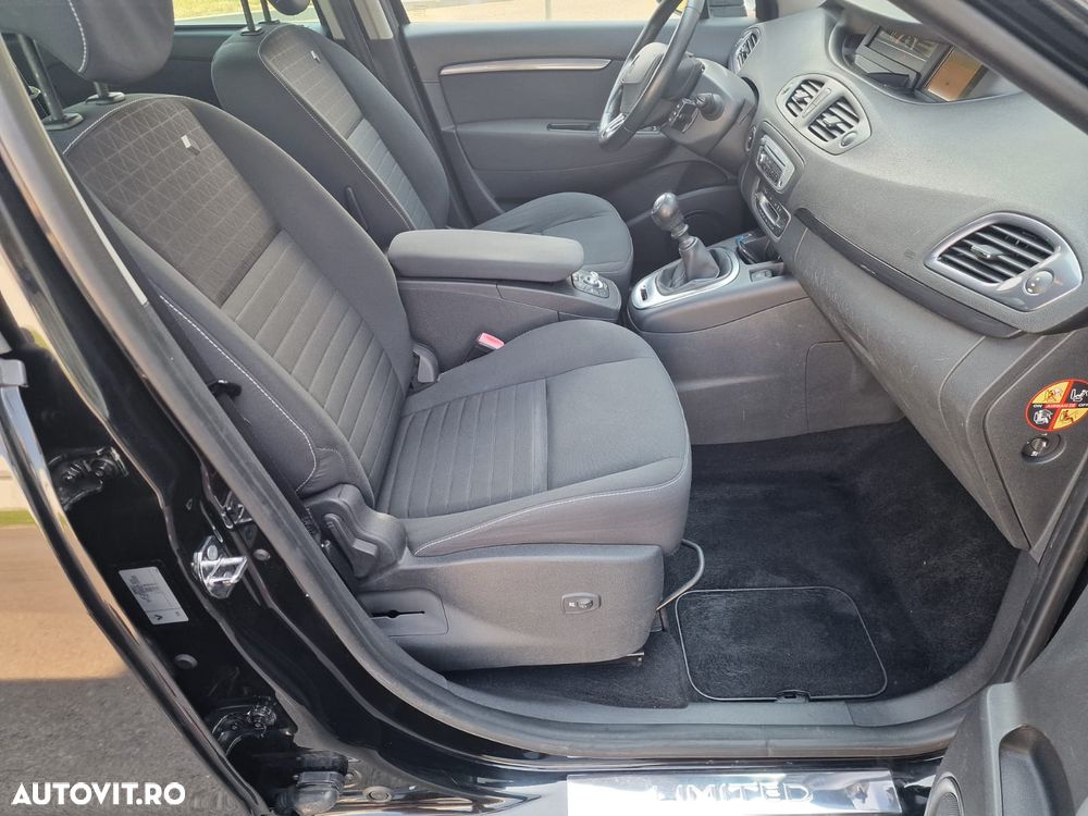 Renault Grand Scenic 1.5 dCi Privilege - 12