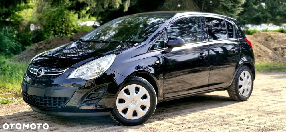 Opel Corsa 1.4 16V Color Edition - 1