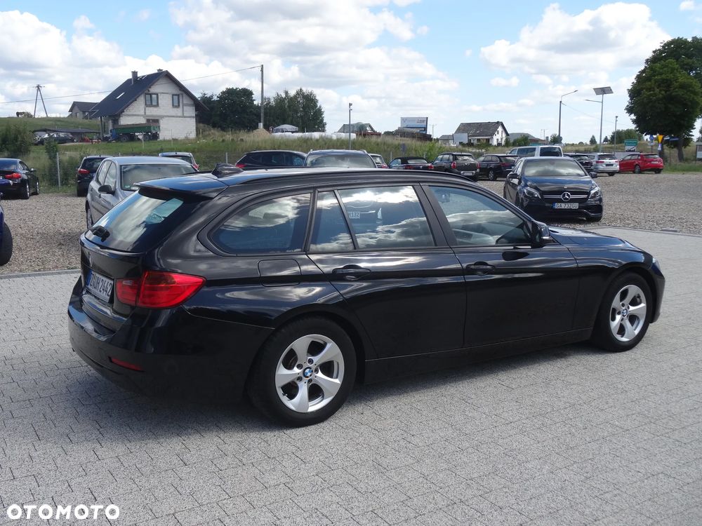 BMW Seria 3 320d Efficient Dynamics Edition Sport Line - 14