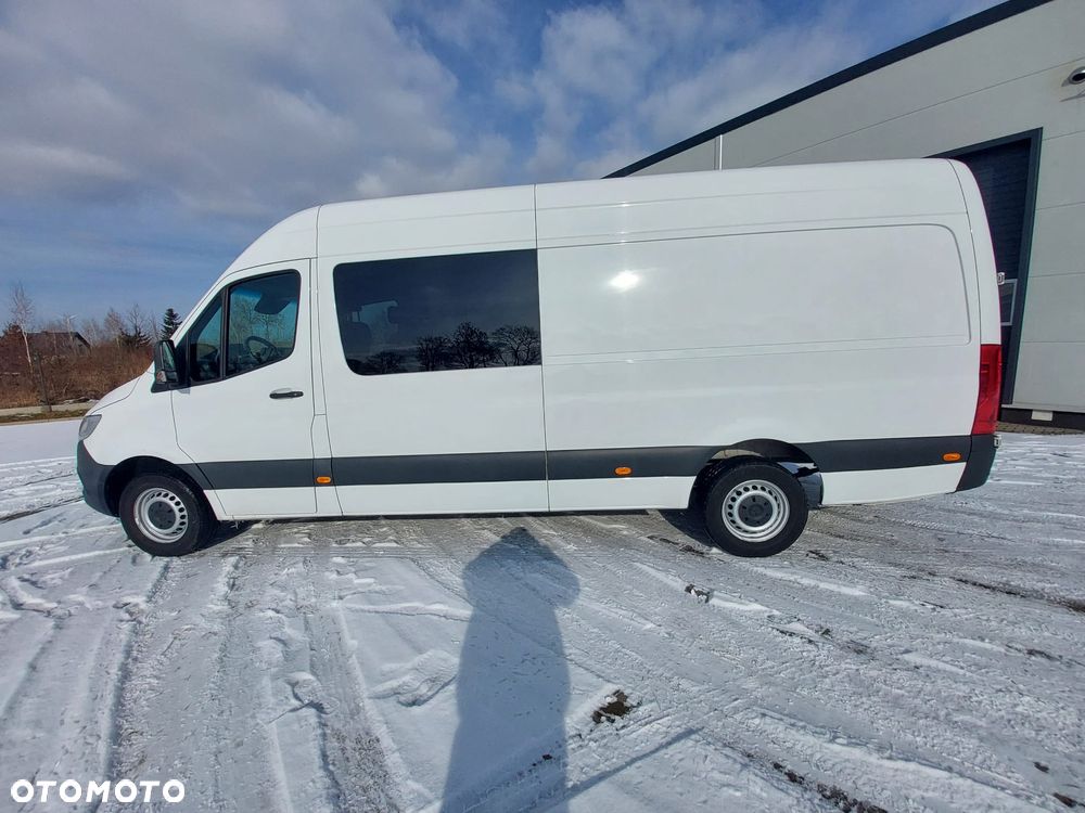 Mercedes-Benz Sprinter - 2