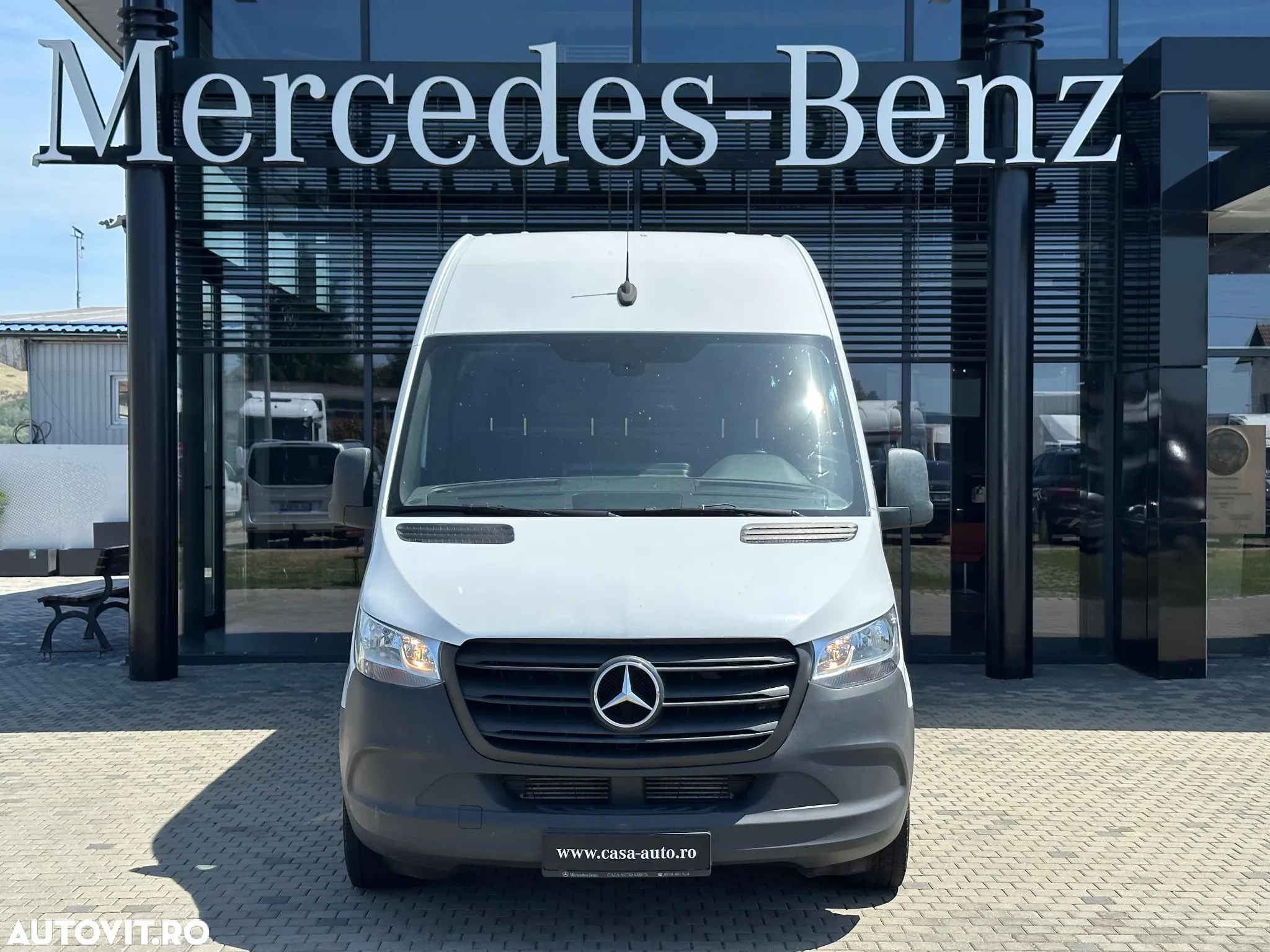 Mercedes-Benz Sprinter - 2