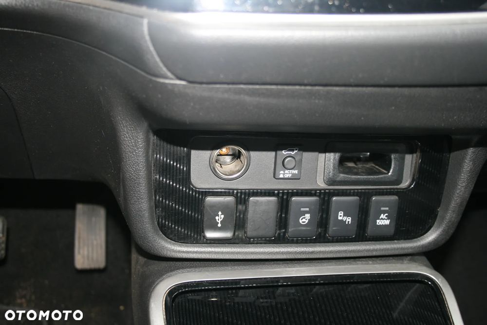 Mitsubishi Outlander - 14