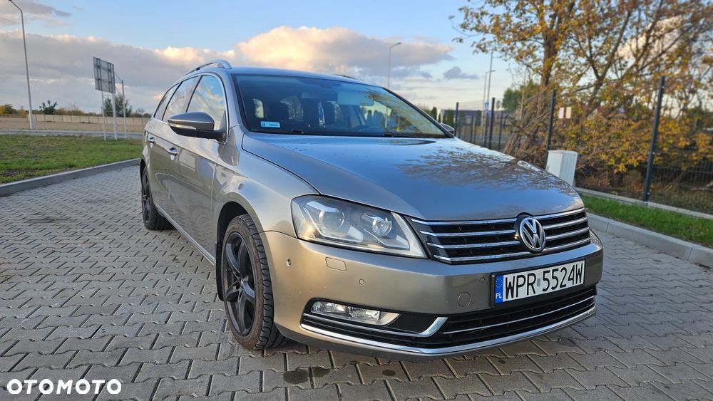 Volkswagen Passat Variant 2.0 Blue TDI DSG SCR Highline - 2