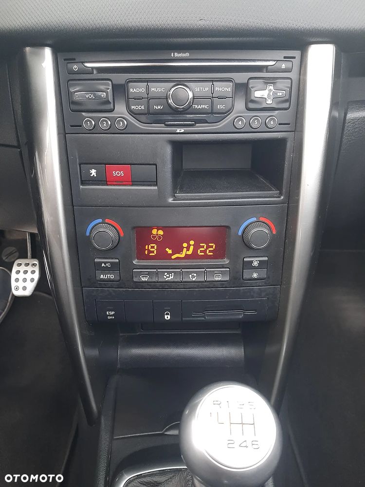 Peugeot 207 CC FAP 110 (Blue Lion) Premium - 21