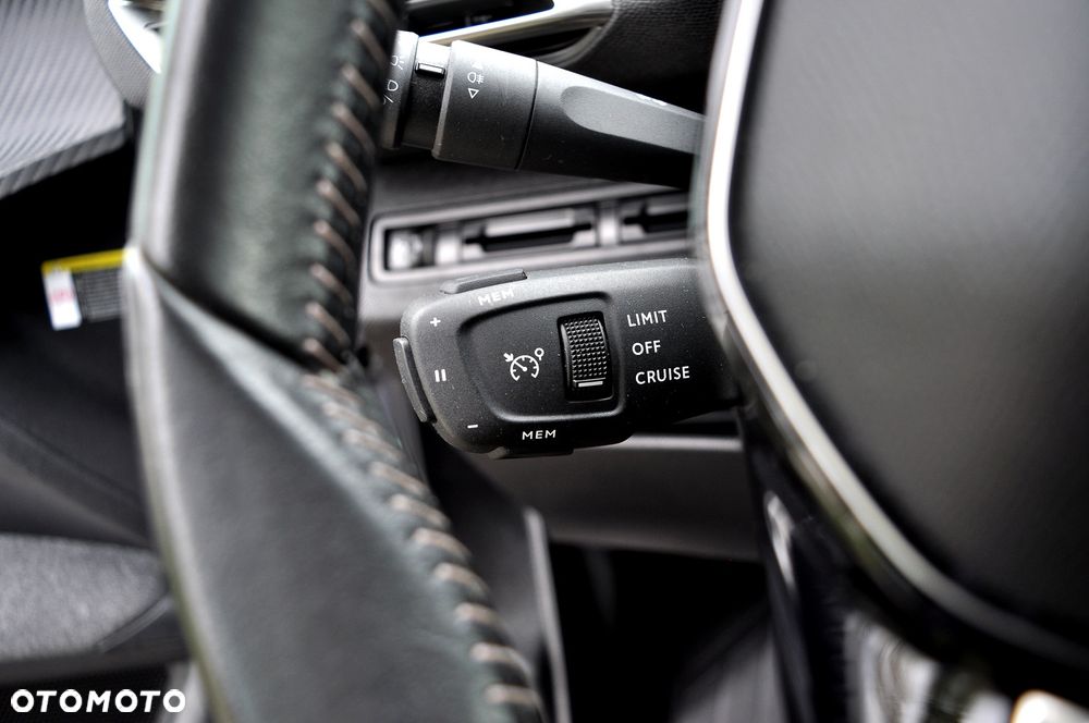 Peugeot 3008 BlueHDi 130 Stop & Start Allure Business-Paket - 29