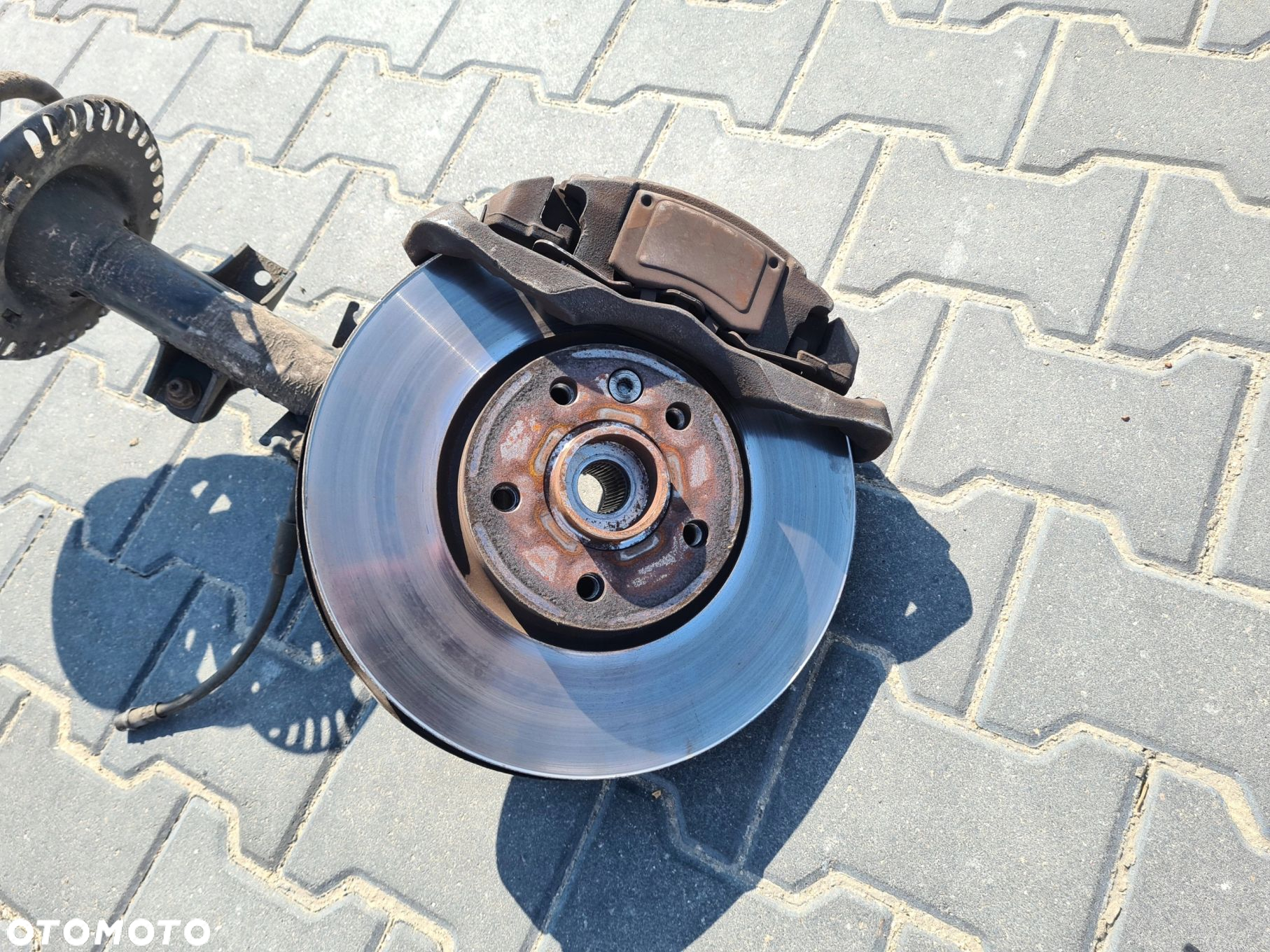 VW T5 LIFT 2.0 BiTDI zwrotnica prawy przód - 3
