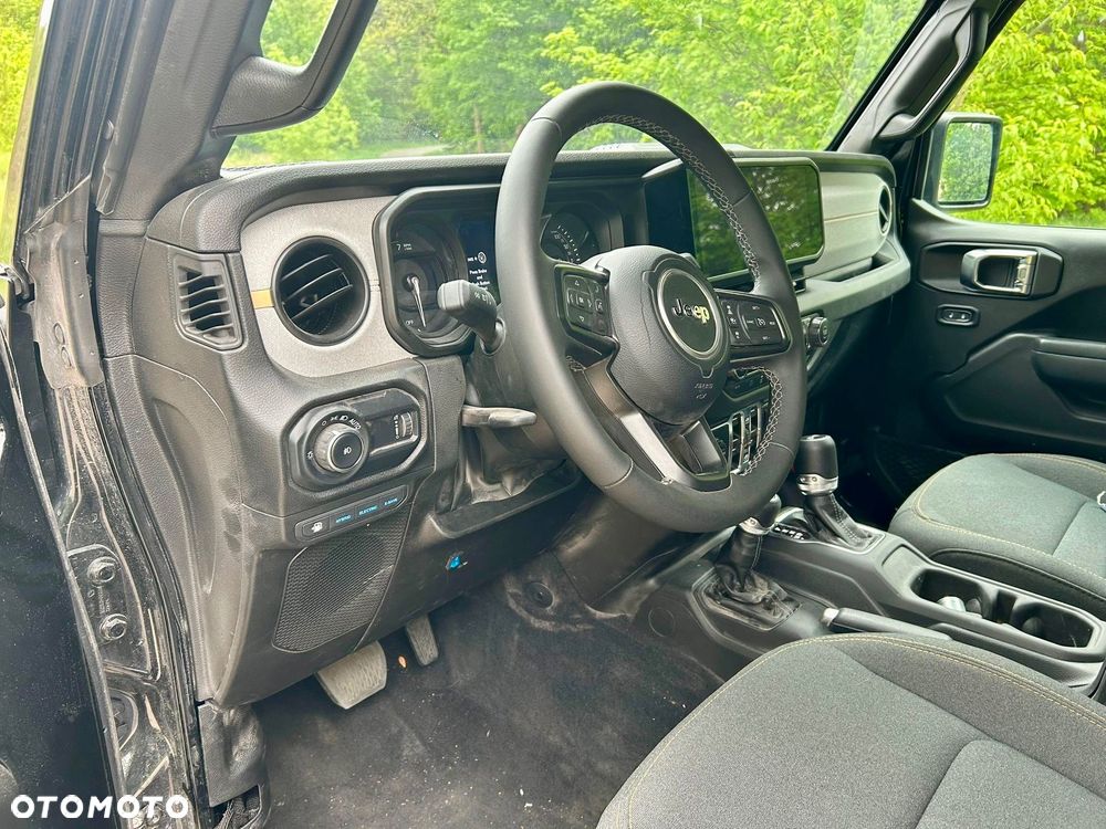 Jeep Wrangler Unlimited 2.0 Turbo PHEV 4xe Sahara - 12