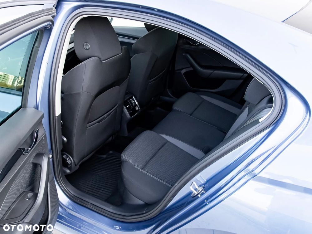 Skoda Octavia 1.5 TSI ACT Ambition - 32