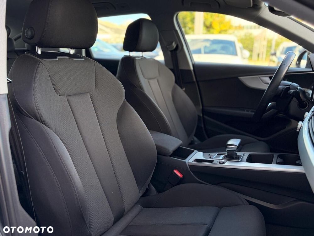 Audi A4 Avant 40 TFSI mHEV S Line S tronic - 23